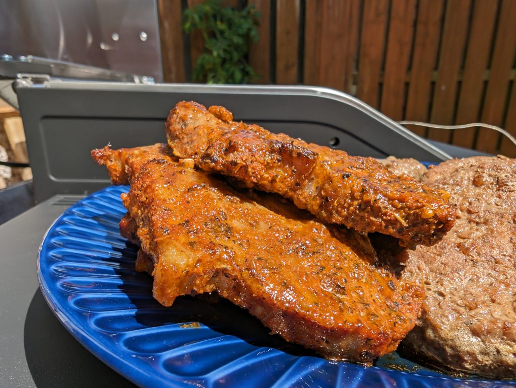 Char-Broil Evolve Electric E-Power Elektrogrill Fertiges Fleisch