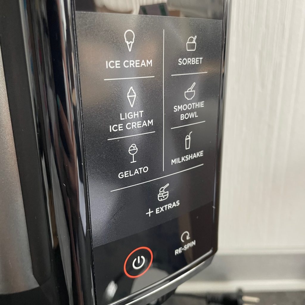 Ninja CREAMi NC300EU Eismaschine Display