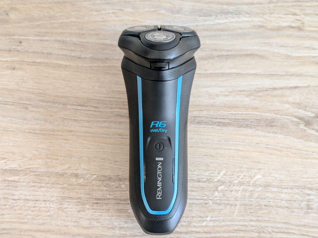 Remington R6 Aqua Rasierer von vorne