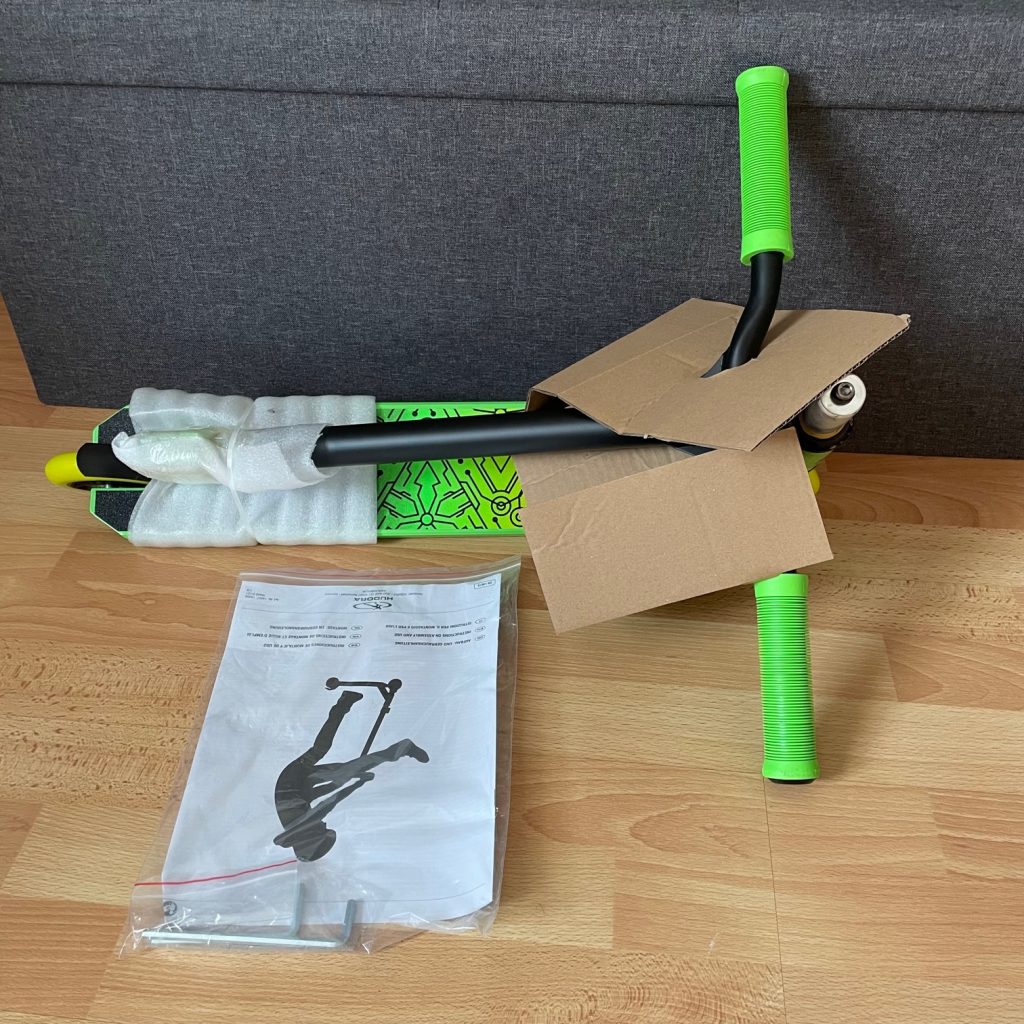 HUDORA Kids Stuntscooter Lieferumfang