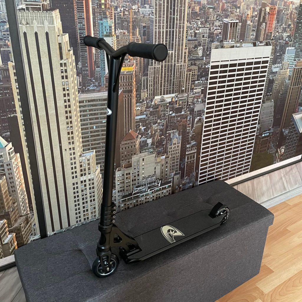 Land SurferPro Stunt-Scooter einsatzbereit