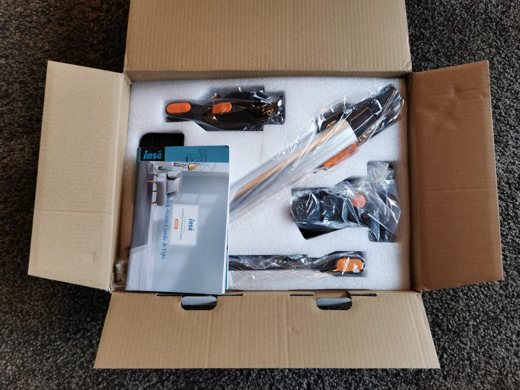Inse S600 Akku-Staubsauger in der Verpackung 1