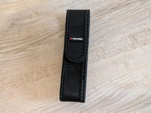 Tasche der Ledlenser P9R Core LEP Taschenlampe von vorne