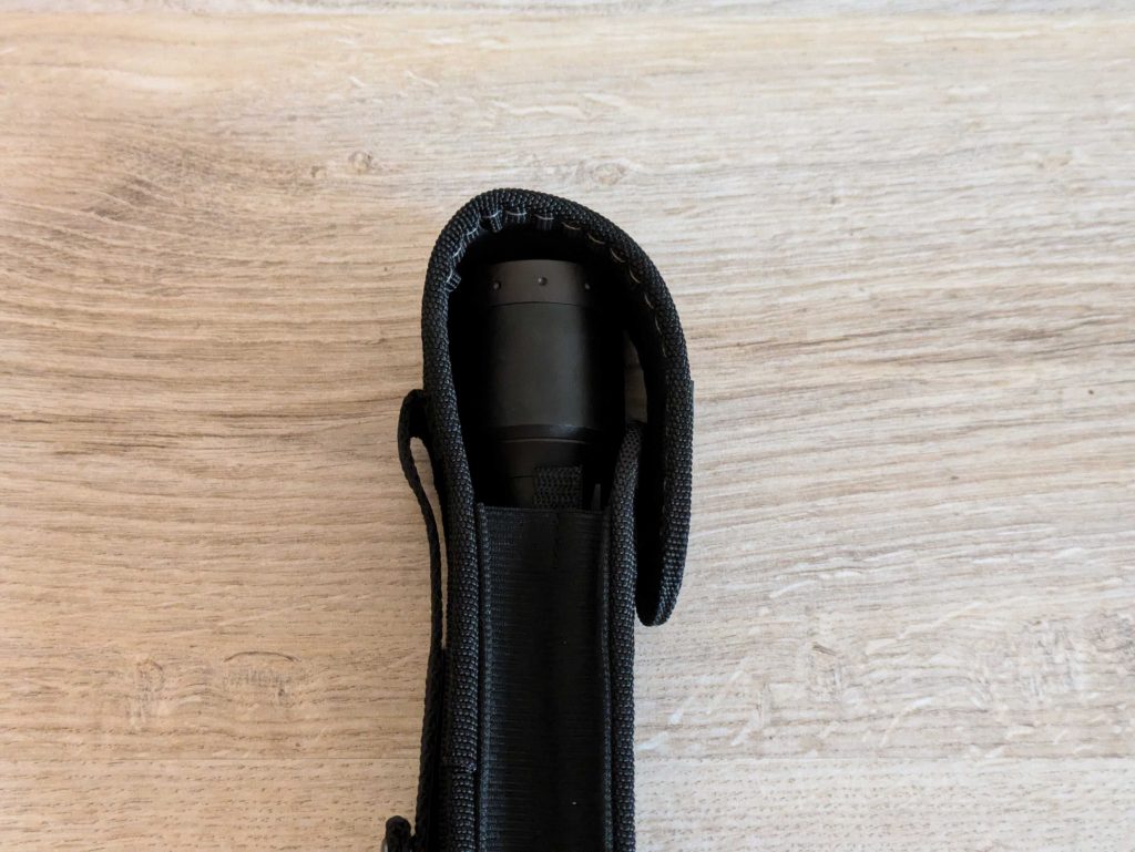 Tasche mit Ledlenser P9R Core LEP Taschenlampe