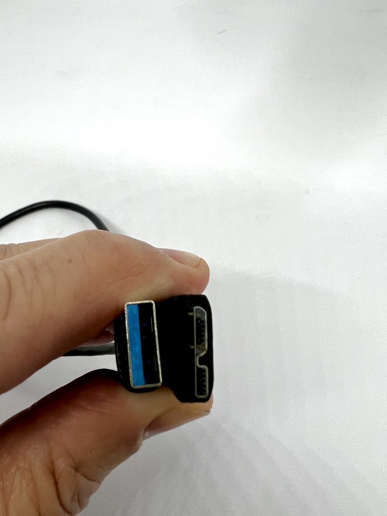 Seagate STGX2000400 externe Festplatte USB-Kabel