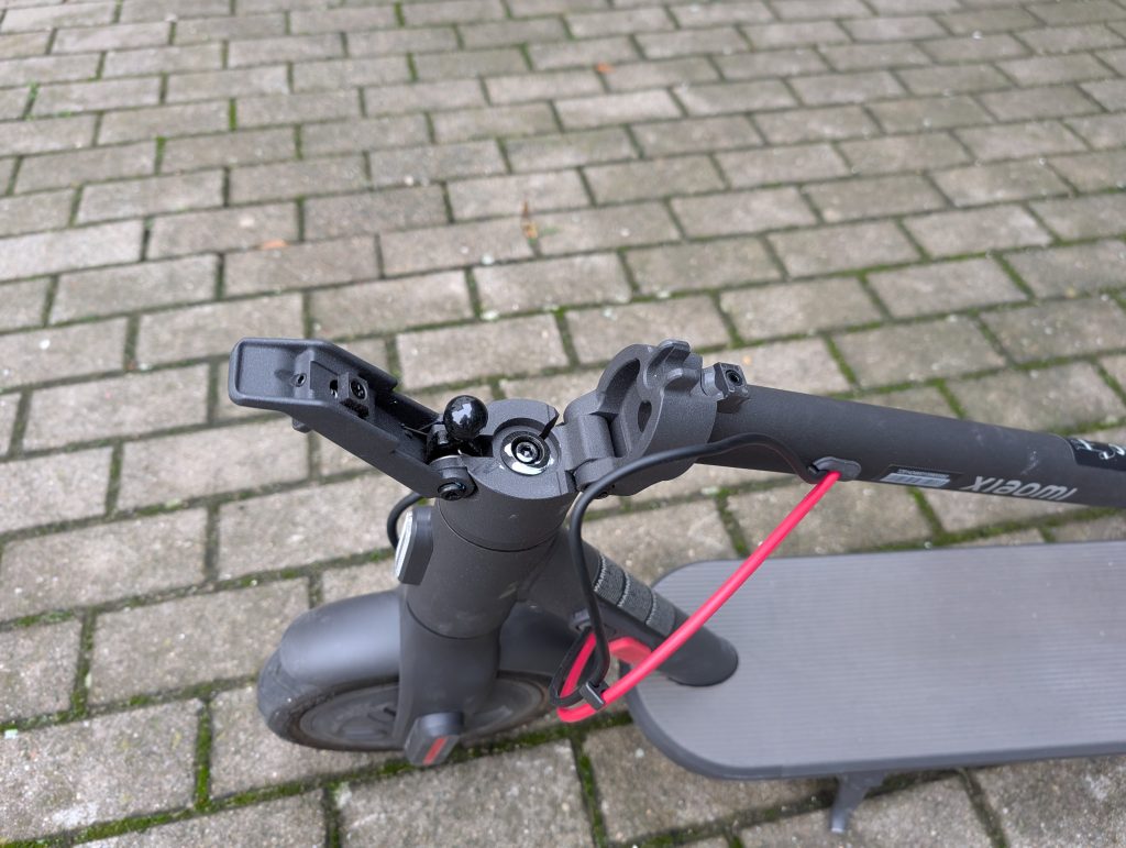 Klappmechanismus des Xiaomi 4 Lite E-Scooters