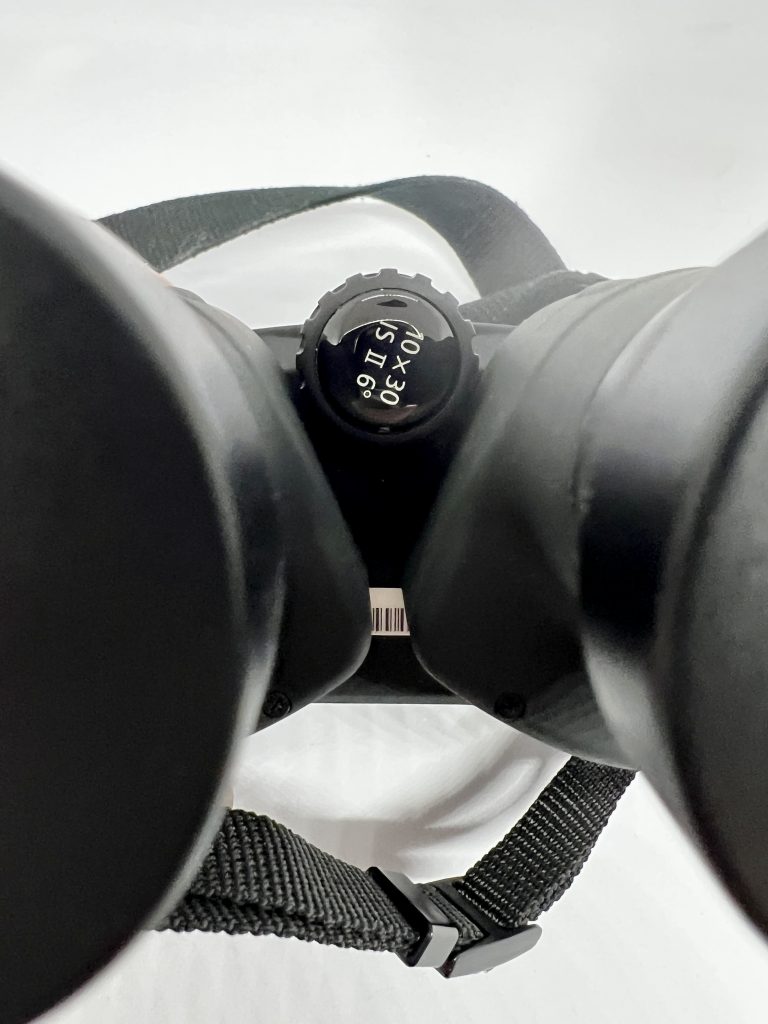 Canon 10x30 is II Fernglas