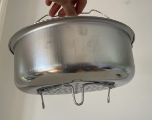 Tefal Clipso+ CHEF P45507 Schnellkochtopf Dampfeinsatz mit angebrachtem Ständer
