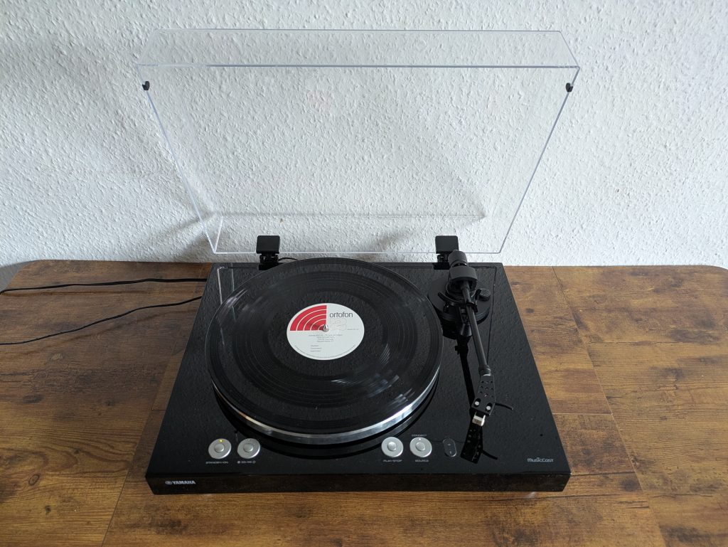 Titelbild des Yamaha Musiccast Vinyl 500 Plattenspielers