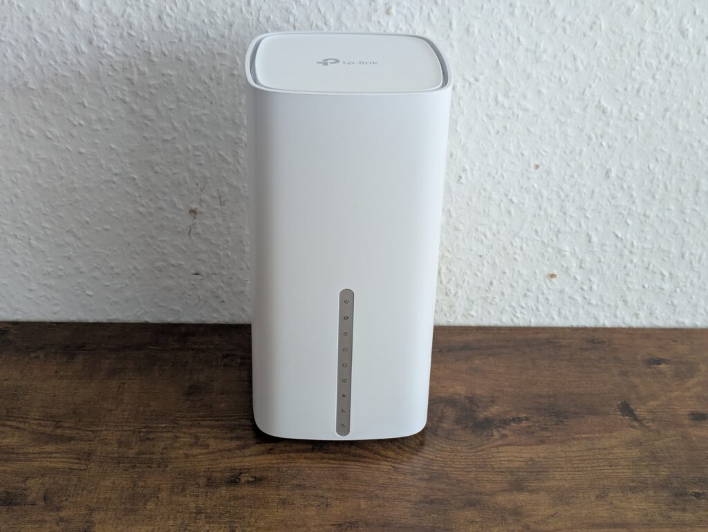 TP Link VX800v Router von vorne