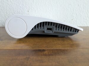 FRITZ!Box 6670 Cable Router von der Seite (2)