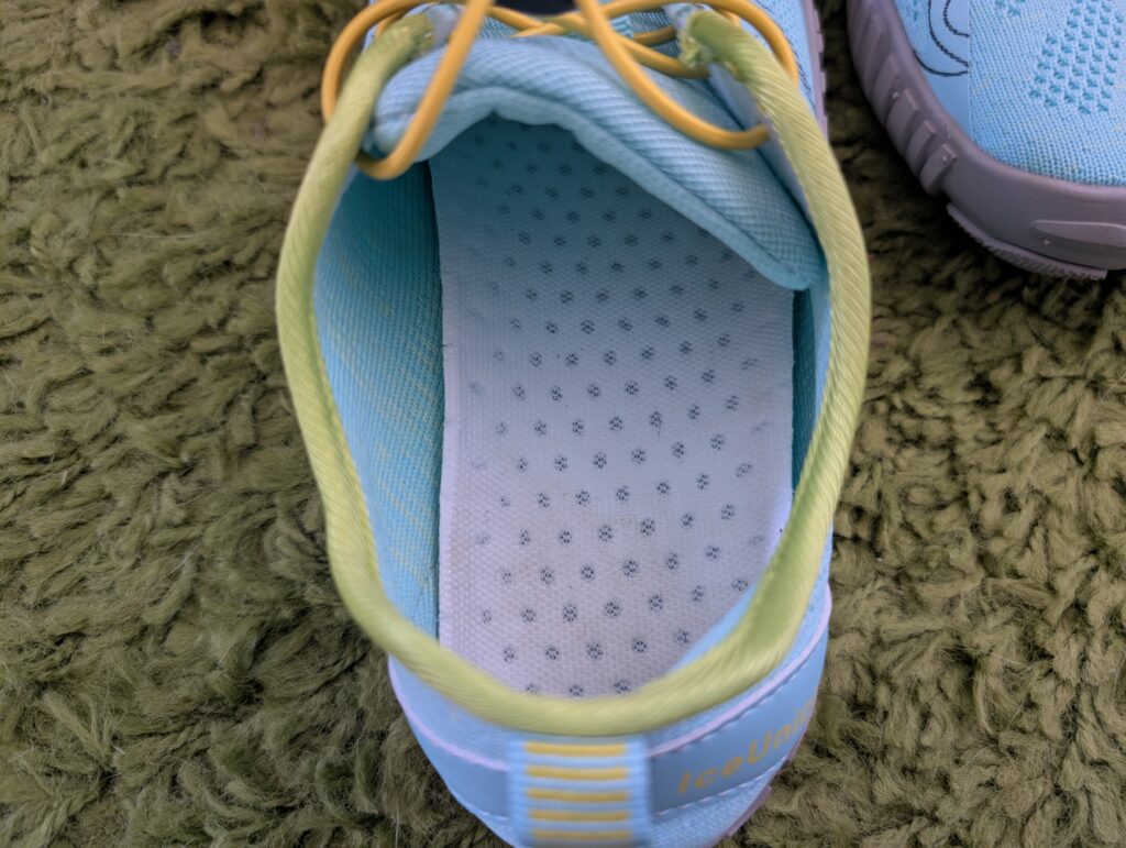 IceUnicorn Barfußschuhe Innenansicht mit Einlegesohle