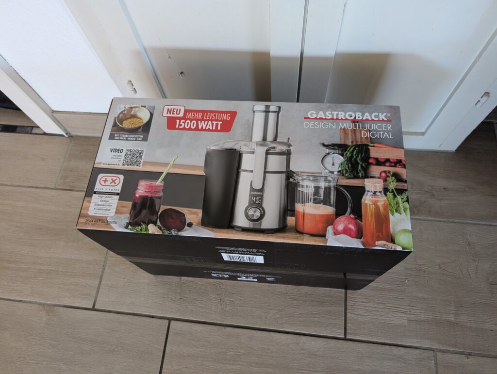 Gastroback Design Multi Juicer Digital Entsafter Karton seitliche Ansicht