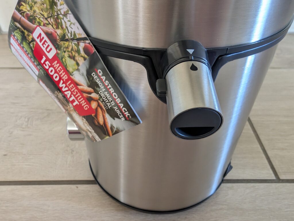Gastroback Design Multi Juicer Digital Entsafter Saftauslass Detail