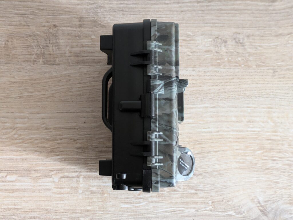 Haza PR800 Wildkamera von rechts