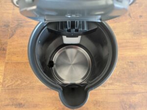 Bosch TWK8611P Wasserkocher von innen