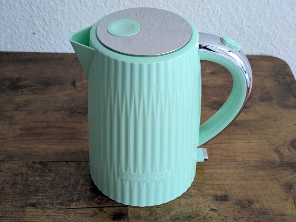 Russell Hobbs Eden Wasserkocher von links