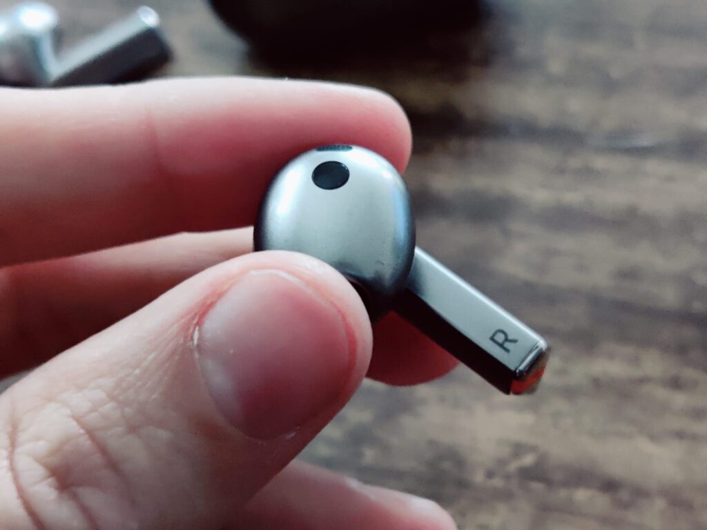 Samsung Galaxy Buds3 Kopfhörer Ohrhörer Nahaufnahme