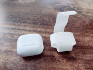 Apple AirPods 4 Bluetooth-Kopfhörer Ladecase mit Verpackung