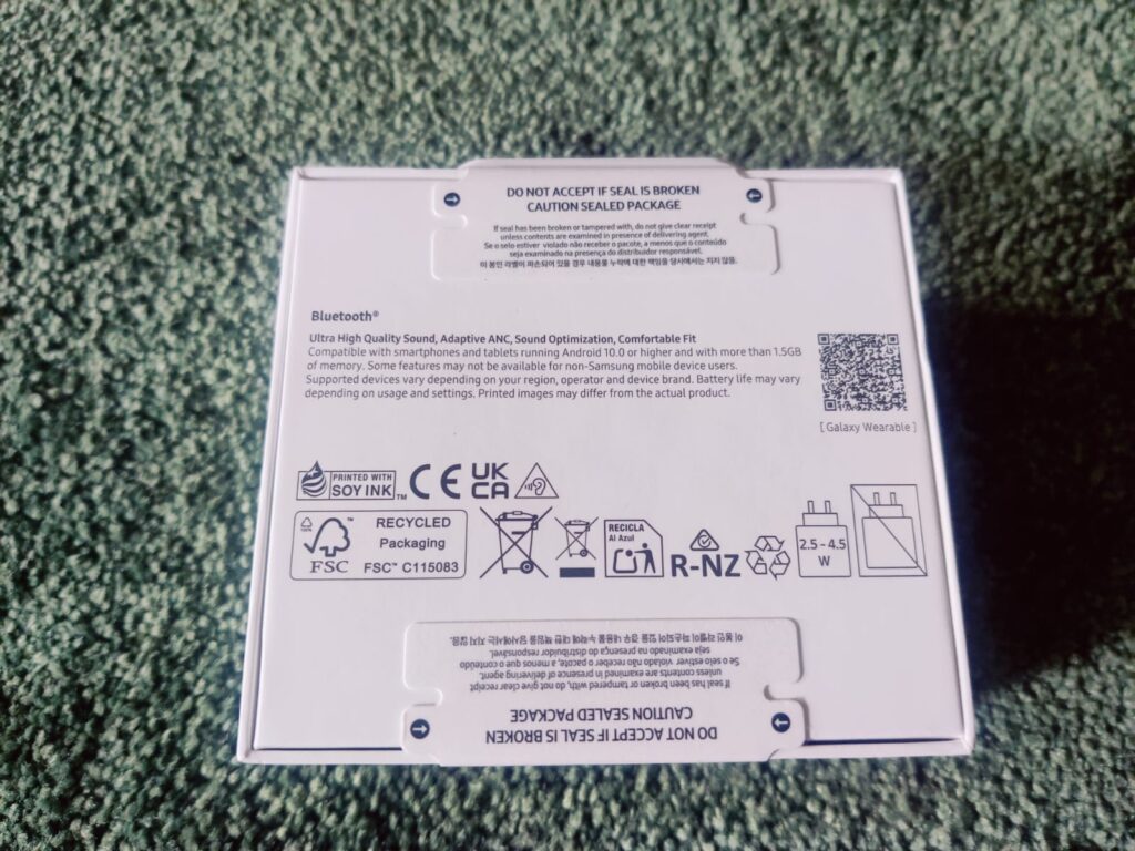 Samsung Galaxy Buds 3 In-Ear-Bluetooth-Kopfhörer Verpackung von hinten