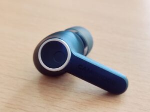 Cambridge Audio Melomania A100 In-Ear-Kopfhörer Ohrhörer von hinten