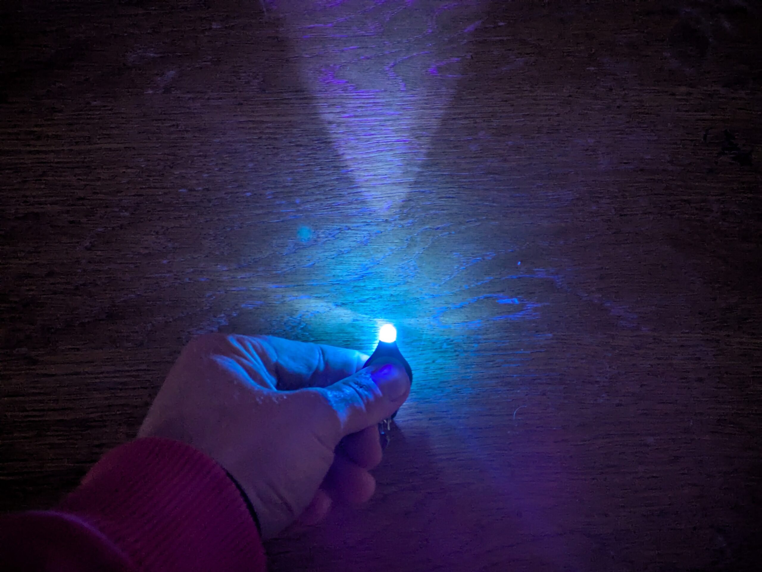 UV-Licht der Shadowhawk S1007 Taschenlampe