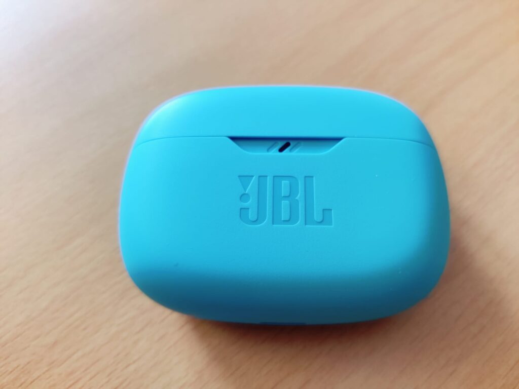JBL Wave Beam 2 In-Ear-Kopfhörer Ladecase von oben
