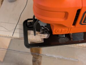 BLACK+DECKER KS501-QS Stichsäge im Einsatz (2)