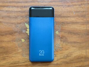 Charmast C2065 Powerbank von oben