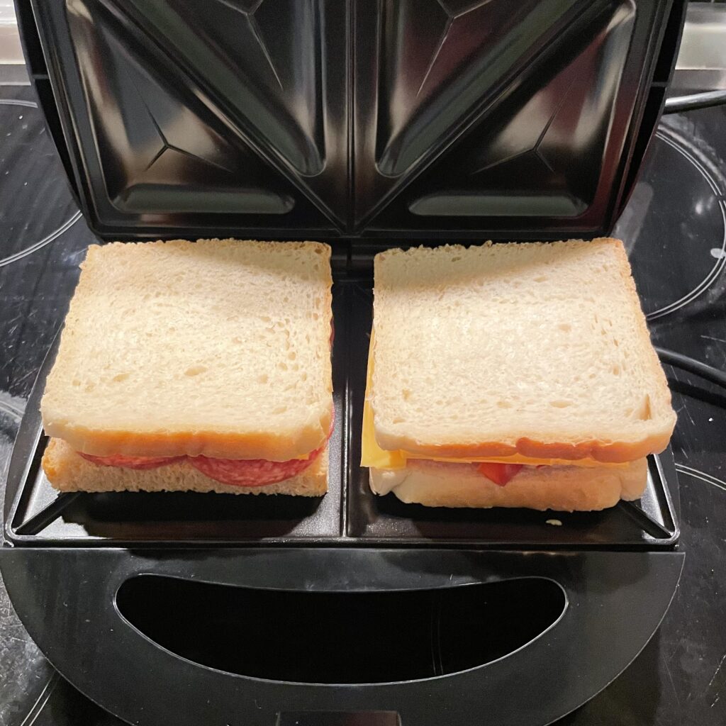 Emerio ST-120889 Sandwichmaker Sandwiches belegt