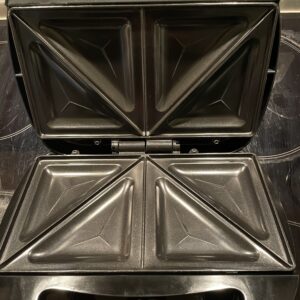 Emerio ST-120889 Sandwichmaker geöffnet