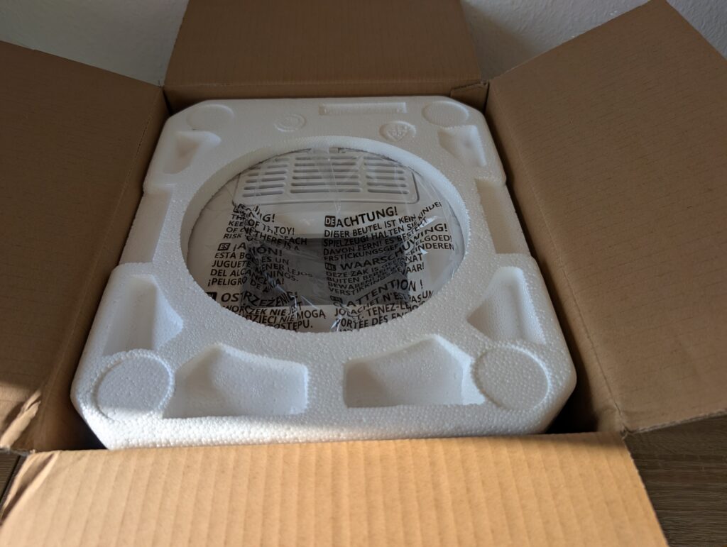 Aigostar-Fritteuse Verpackung geöffnet