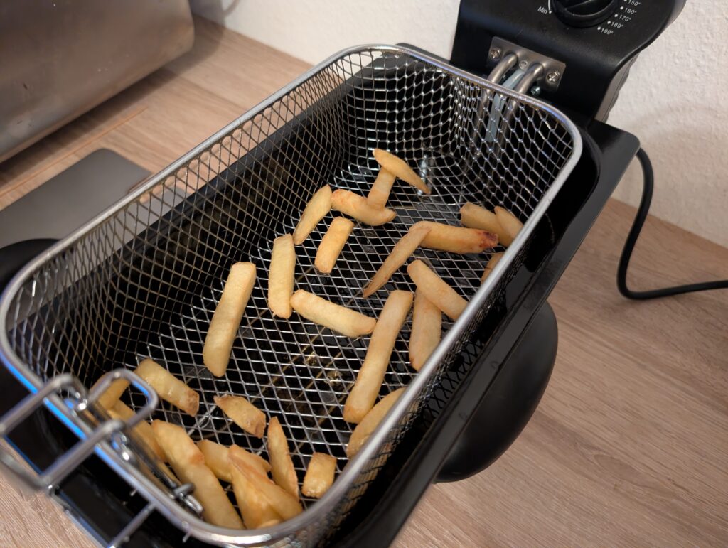Bomann FR 2264 CB Fritteuse Pommes frites abtropfen