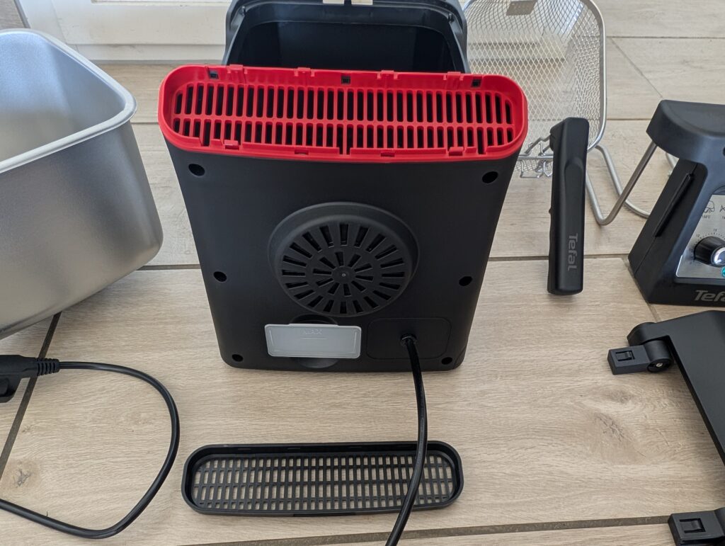 Tefal Clear Duo Fritteuse Ölfilter geöffnet