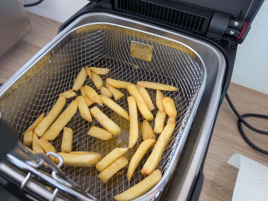 Tefal Clear Duo Fritteuse Pommes frites abtropfen