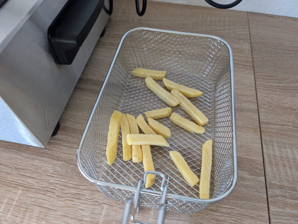 Tristar FR-9327 Fritteuse Pommes Frites gefroren