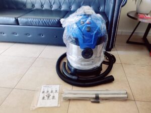 Nilfisk Multi II Nasssauger in Plastik verpackt