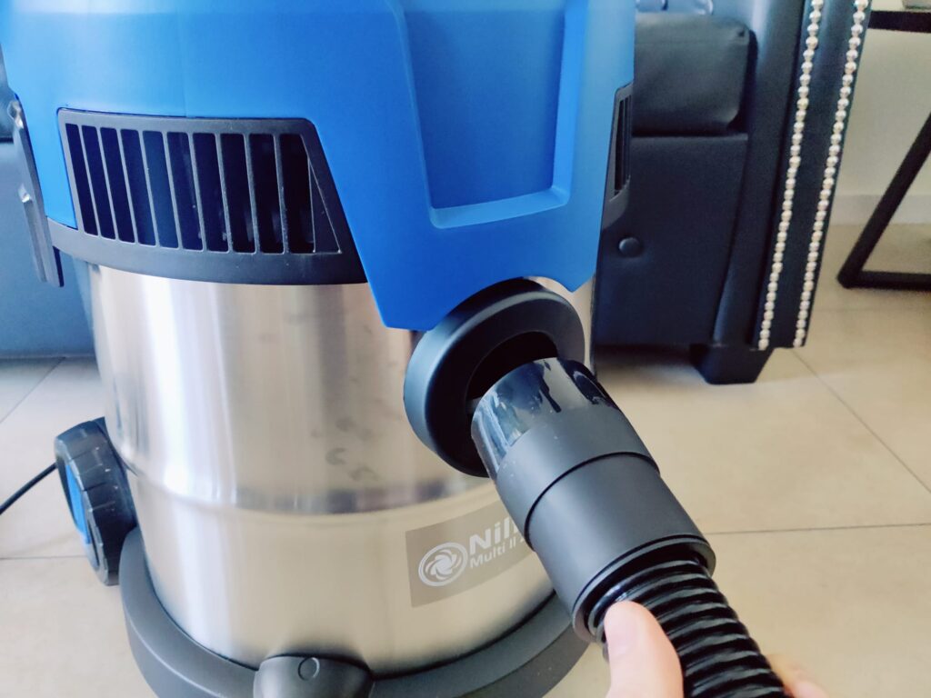 Nilfisk Multi II Nasssauger Schlauchanschluss