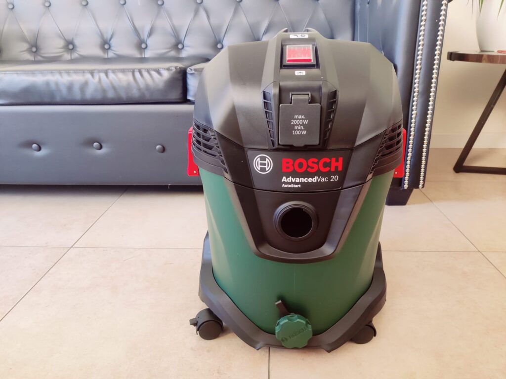 Bosch AdvancedVac 20 Nasssauger von vorne