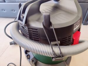 Bosch AdvancedVac 20 Nasssauger Schlauchhalterung