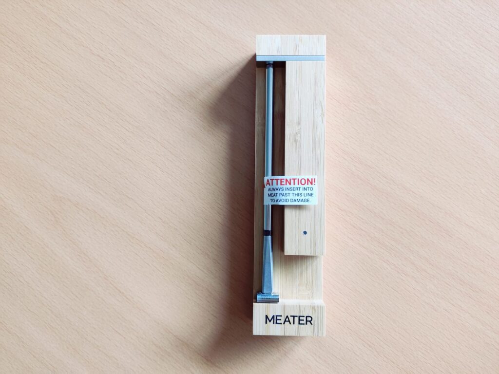 Meater Pro Grillthermometer in Ladestation