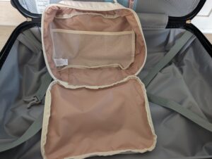 Coolife-Koffer Unterwäsche Tasche geöffnet