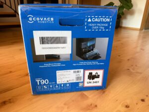ECOVACS DEEBOT T90 PRO Omni Staubsauger-Roboter Verpackung von links