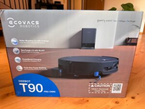 ECOVACS DEEBOT T90 PRO Omni Staubsauger-Roboter Verpackung von vorne