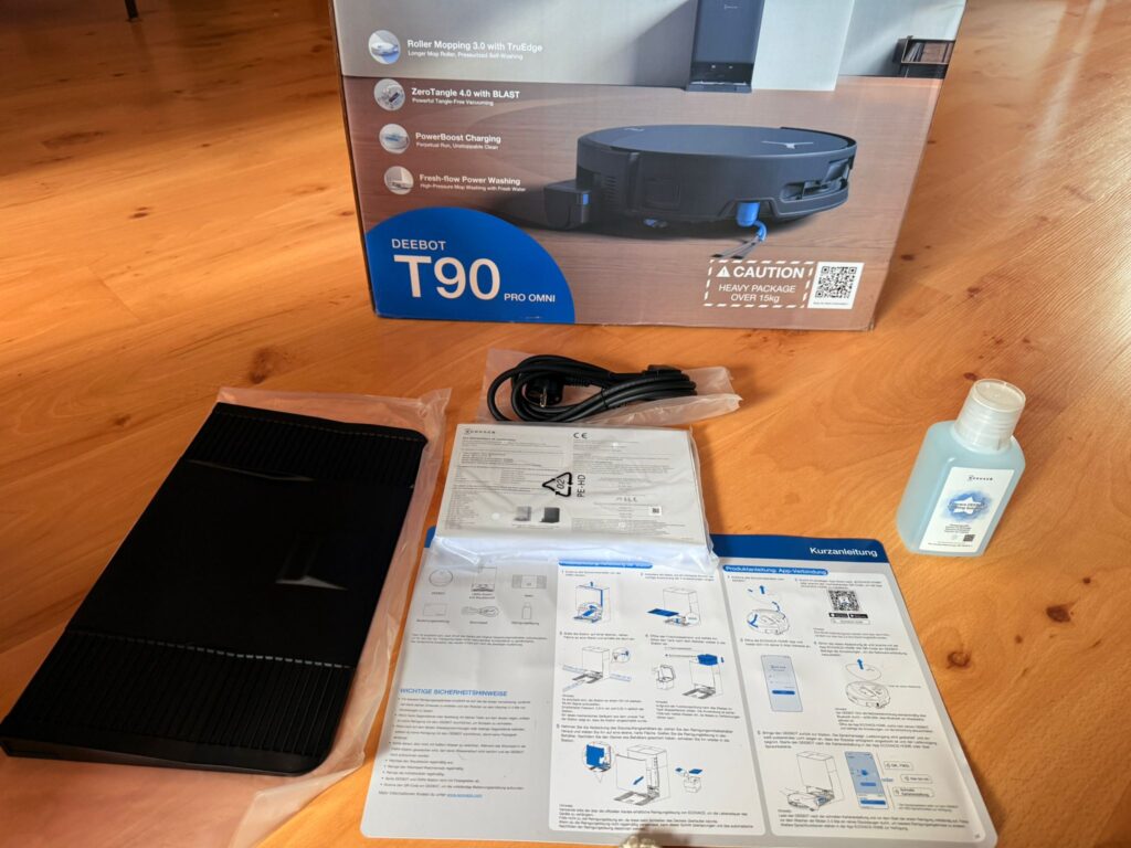 ECOVACS DEEBOT T90 PRO Omni Staubsauger-Roboter mit Anleitung und Lieferumfang