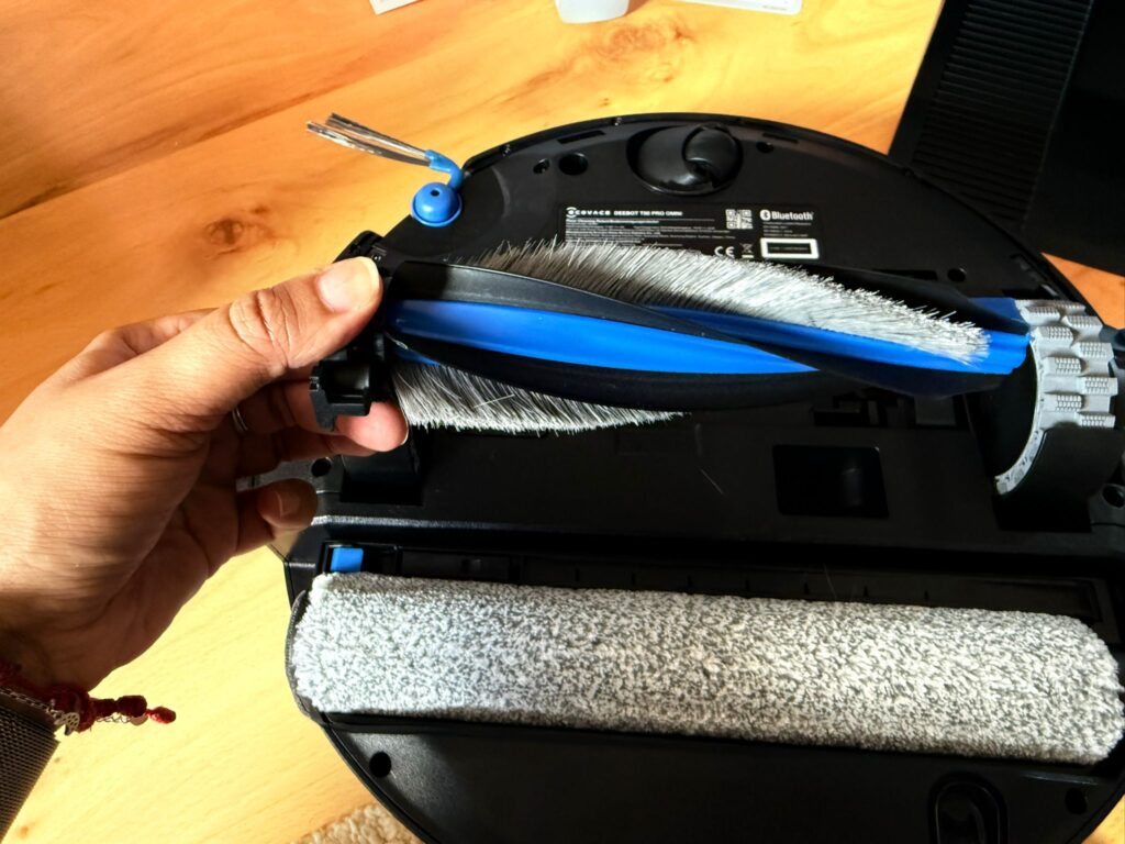 ECOVACS DEEBOT T90 PRO Omni Staubsauger-Roboter mit Bürste (2)
