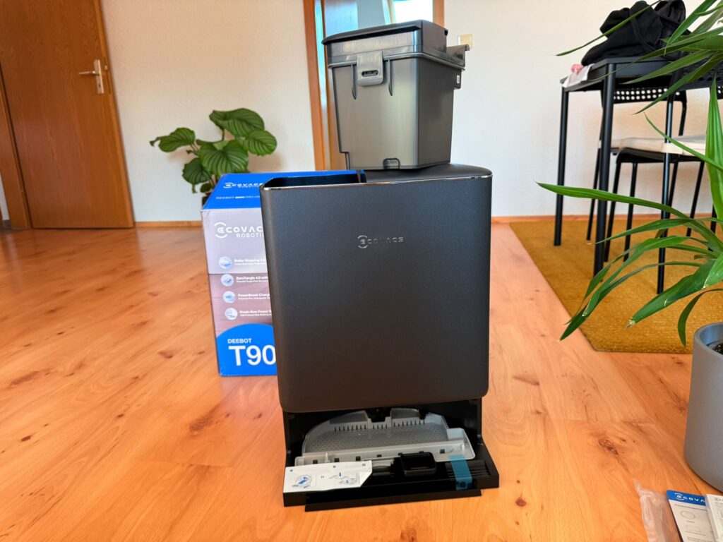 ECOVACS DEEBOT T90 PRO Omni Staubsauger-Roboter mit Station (5)