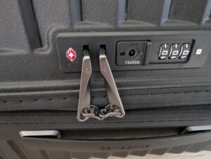 Samsonite Intuo Spinner L Koffer Zipper im Schloss