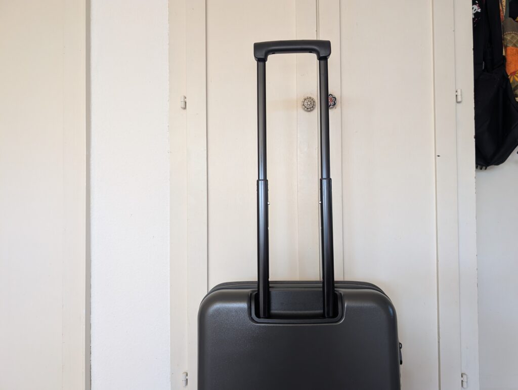 Travelite Basic Koffer Teleskopgriff ausgezogen ganz