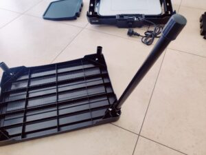 TZS First Austria FA-5350-3 Elektrogrill Montage Standfüße